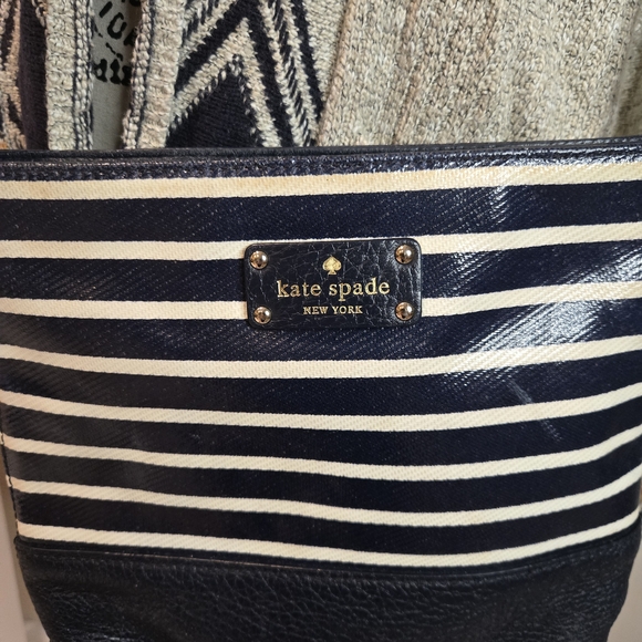 Kate Spade Black and Cream Striped Crossbody Leather Women's Bag - Picture 10 of 11